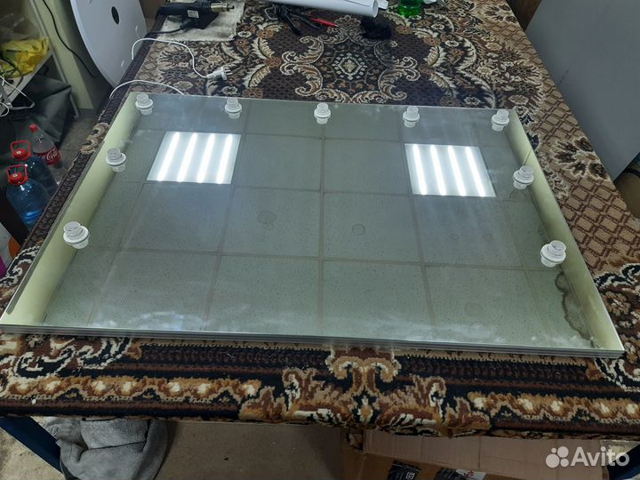 Гримерное зеркало с лампочками