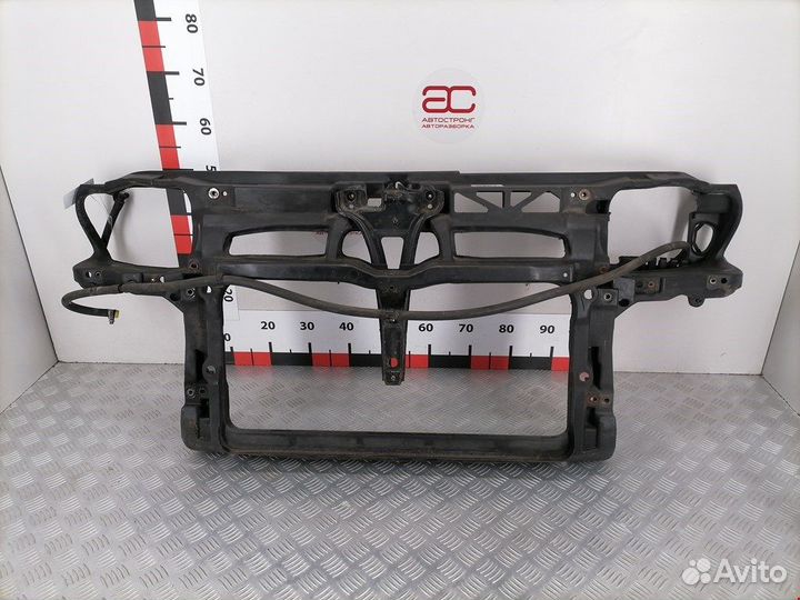 Панель передняя (телевизор) для Volkswagen Golf 4