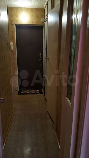 2-к. квартира, 42 м², 3/5 эт.