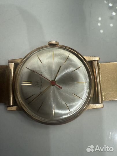 Наручные часы