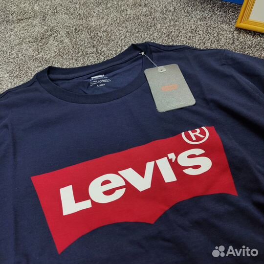 Футболка Levis