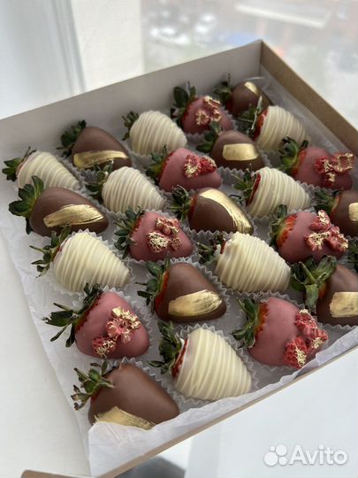 Клубника в шоколаде - лучшая, голубика в шоколаде