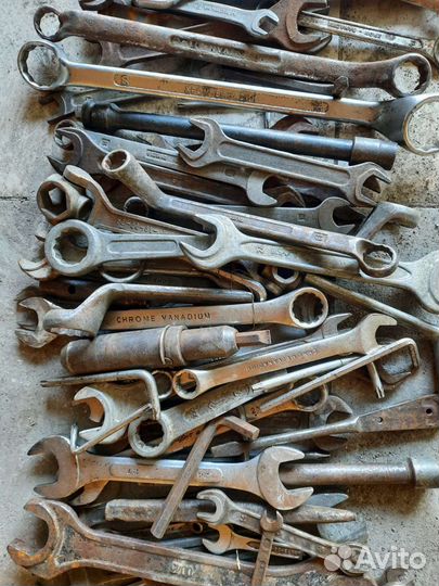 Набор инструментов для автомобиля