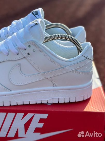 Кроссовки Nike Dunk low white