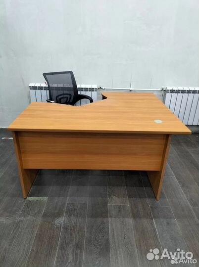 Письменный компьютерный стол для дома и офиса