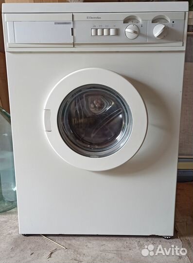 Стиральная машинка бу Electrolux