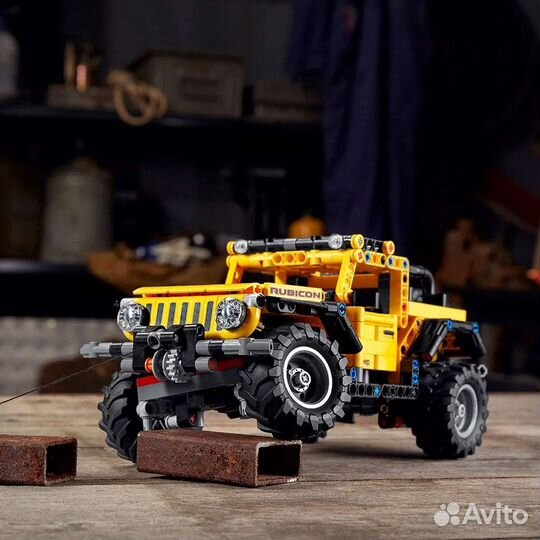 Конструктор lego Technic Jeep Wrangler 42122