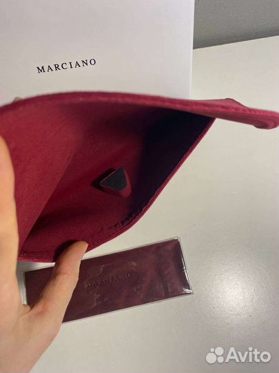 Футляр для очков Marciano Guess