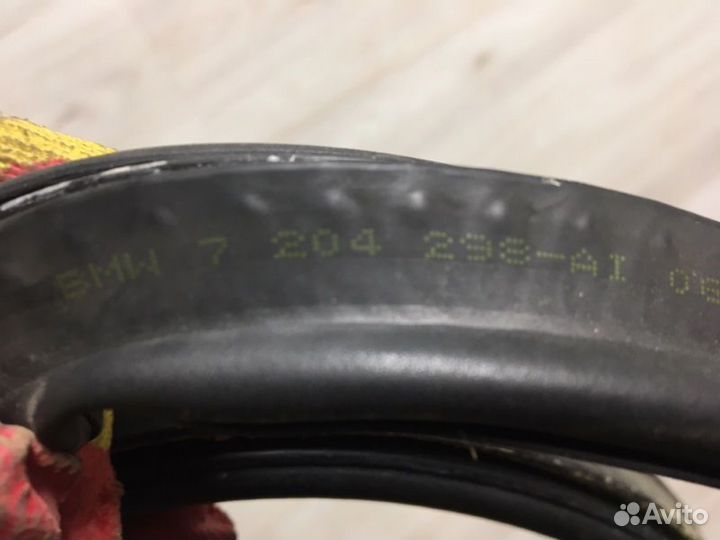 Уплотнитель багажника BMW 535iX