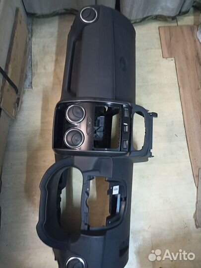 Торпедо Renault Duster I рестайлинг (2015—2021)