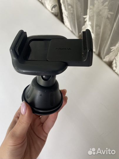 Держатель для телефона в машину