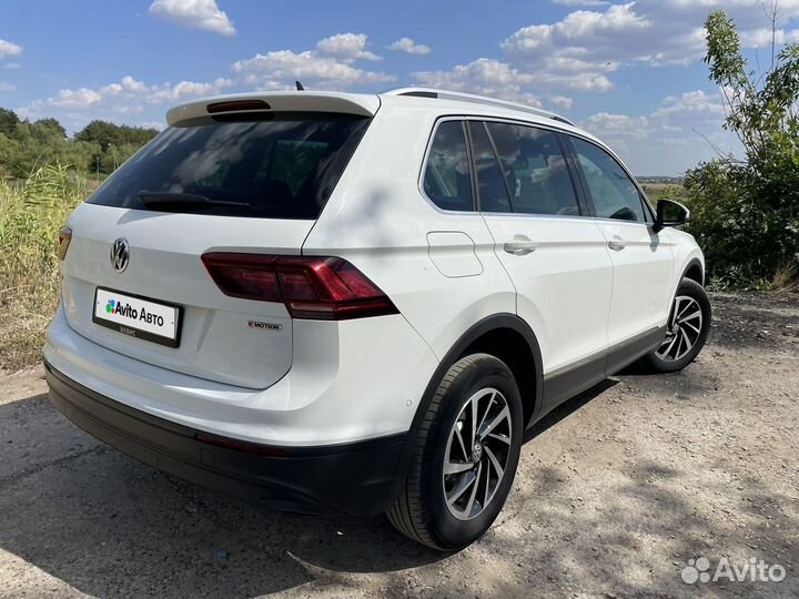 Volkswagen Tiguan 2.0 AMT, 2018, 63 000 км