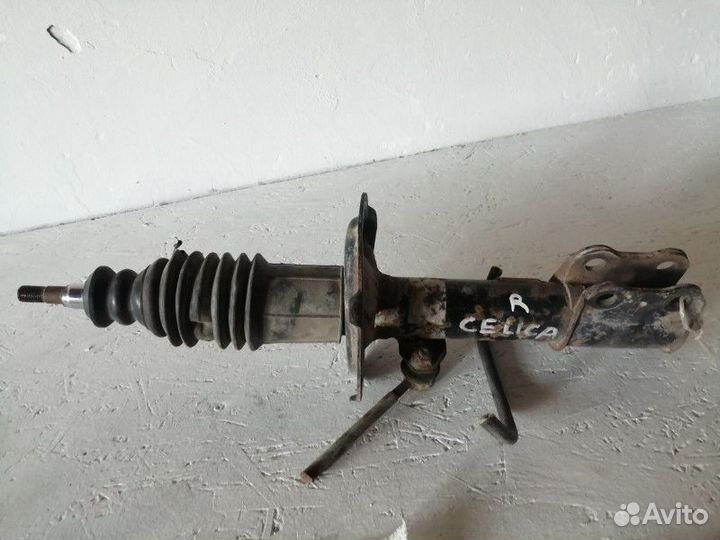 Амортизатор передний правый Toyota Celica 7 (T230)