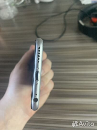 iPhone 6S, 64 ГБ