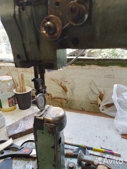 Колонковая швейная машина бу