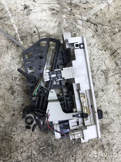 Блок управления отопителем Nissan March