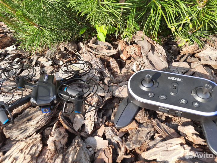 Квадрокоптер,2 камеры,V20,WiFi, Радиоуправляемый