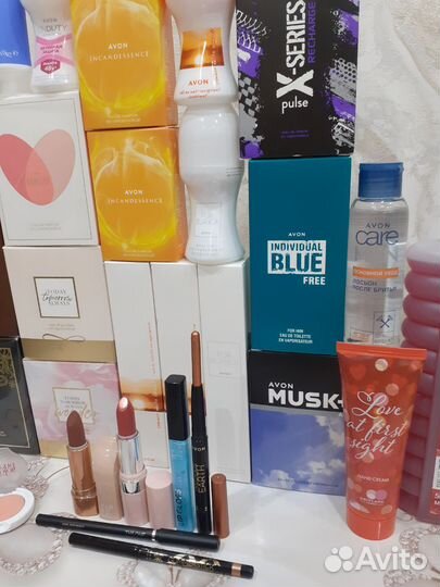 Набор косметики avon
