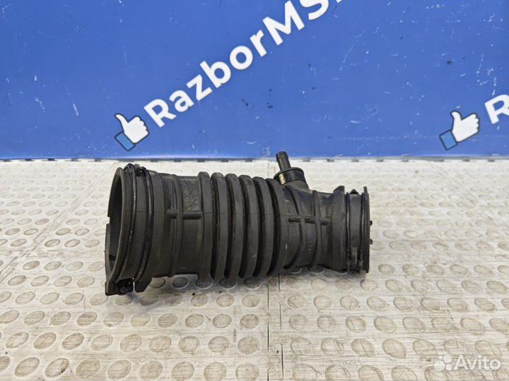 Патрубок воздушного фильтра Kia Rio 3