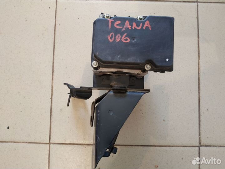 Блок abs Nissan Teana J32