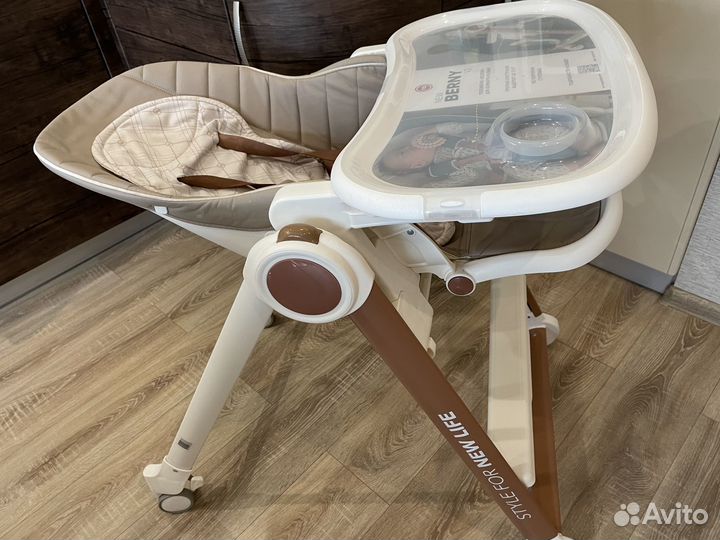 Стул для кормления Happy Baby Berny V2