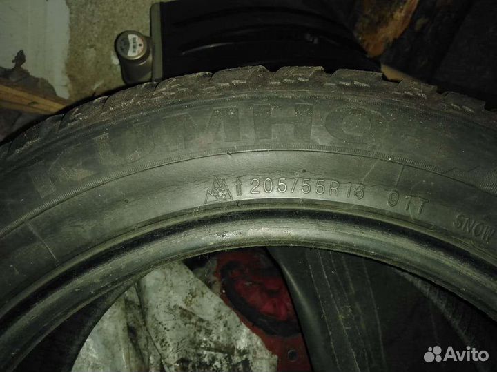 Kumho I'Zen RV Stud KC16 205/55 R16