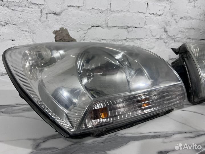Фары на Kia Sportage 2