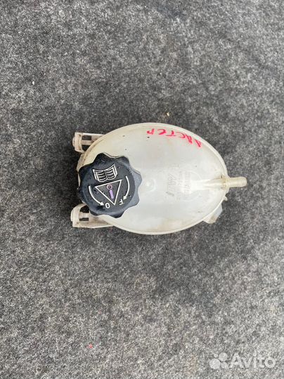 Бачок расширительный Renault Duster Logan