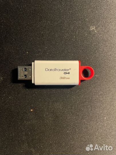 USB флешка 32 Gb Kingston DataTraveler G4