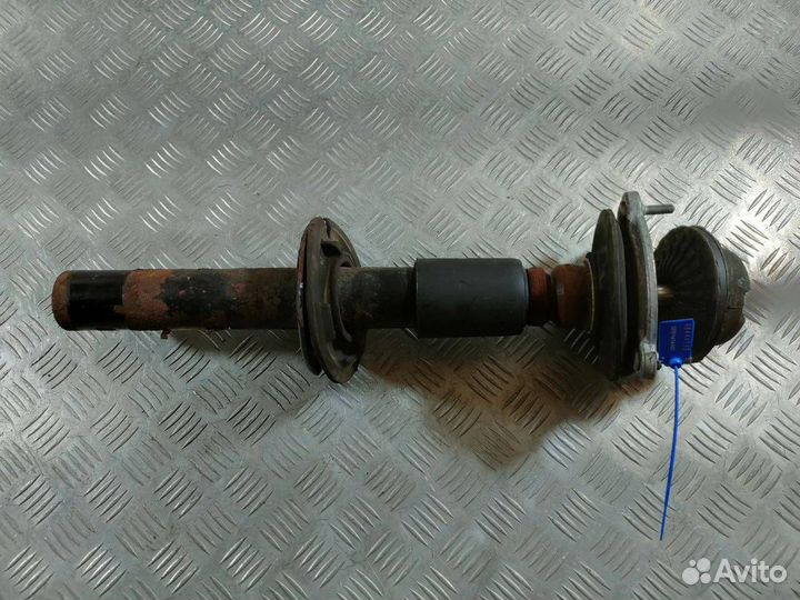 Амортизатор передний Audi A7 4G 2012 4G8413031J