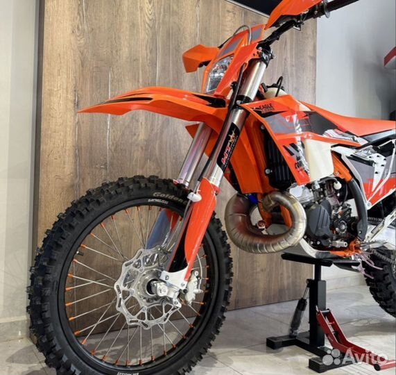 Мотоцикл ajerra eagle 2T