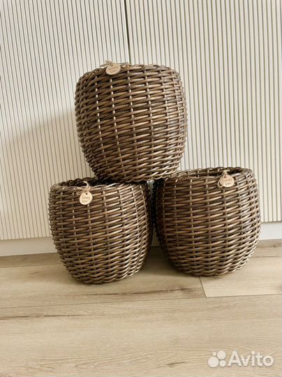 Кашпо для цветов уличное напольное из ротанга