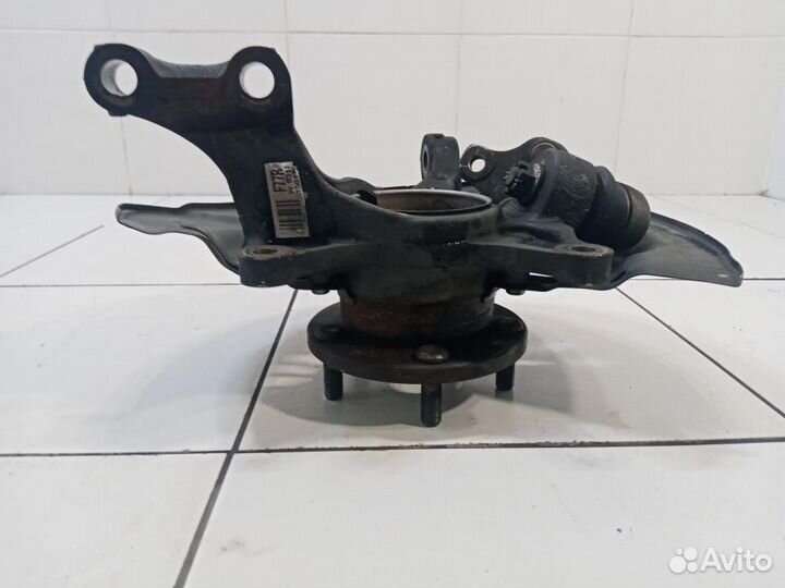 Кулак поворотный передний правый Toyota Camry ASV5