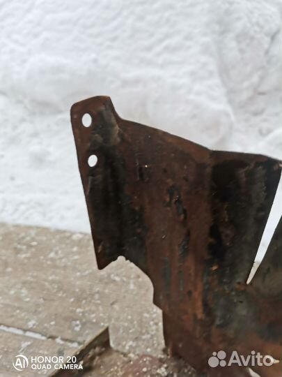 Кронштейн аккумулятора УАЗ-31512 уаз-хантер