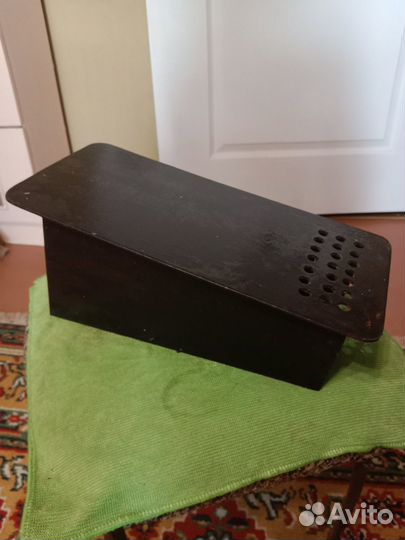 Подставка для ноги при игре на гитаре