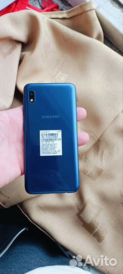 Samsung Galaxy A10, 2/32 ГБ