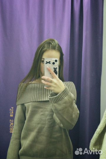 Свитер женский