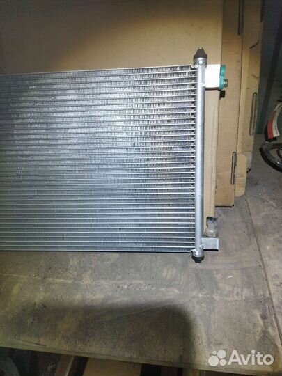 Радиатор кондиционера Nissan Tiida March Note Cube
