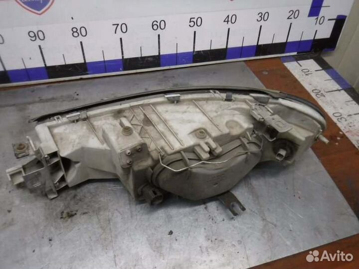 Фара передняя правая Ford Mondeo 2 1.6 1997