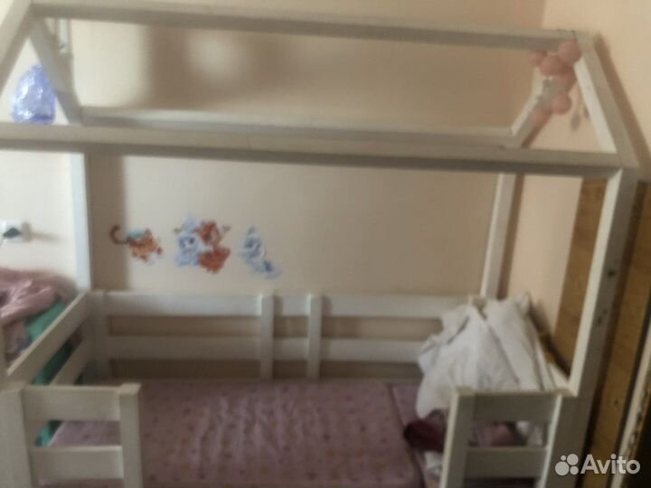 Кровать-домик