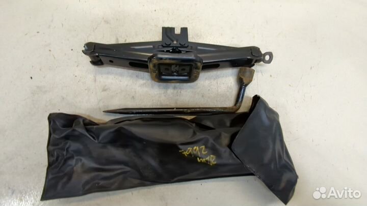 Набор инструментов штатный Mazda CX-7, 2010