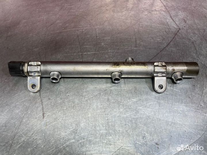 Топливная рампа правая Mercedes Gl X164 OM642 3.0