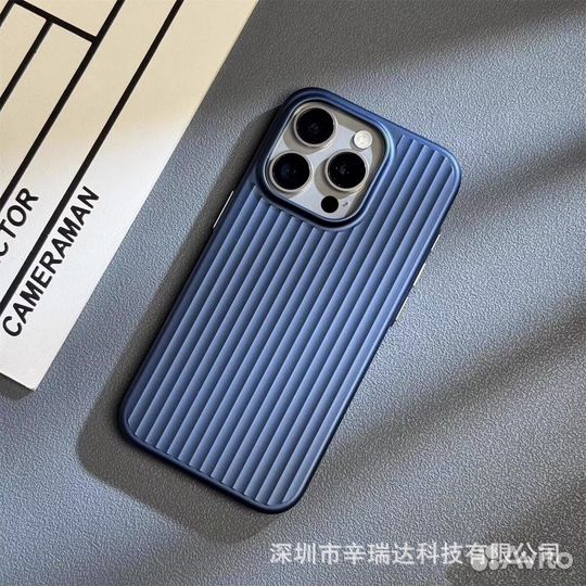 Чехол на iPhone