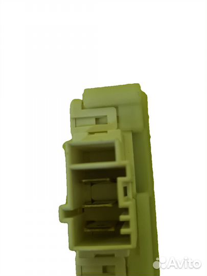 Блокировка (замок) люка ariston,indesit