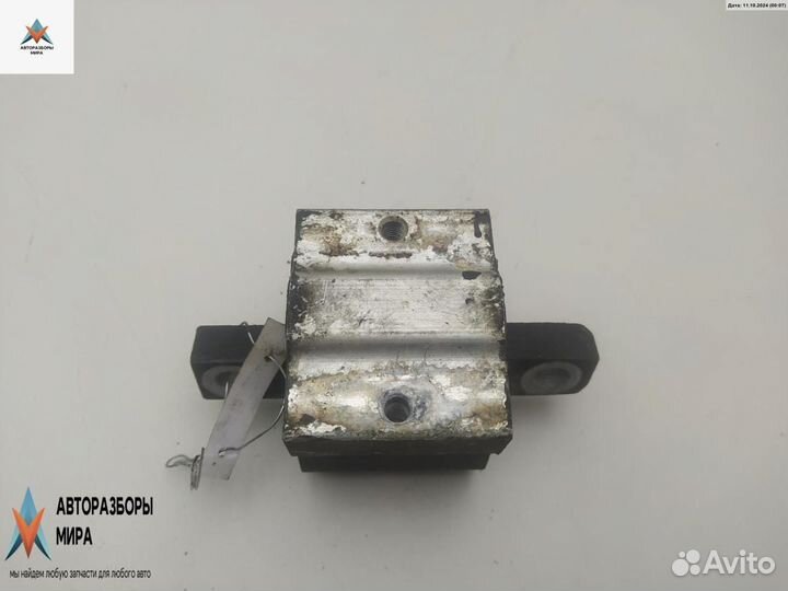 Подушка крепления кпп Mercedes-Benz C-Класс