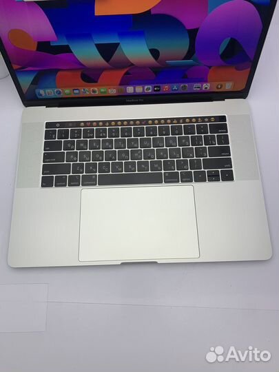 Apple MacBook Pro 15 2018 i7 16gb 256gb silver