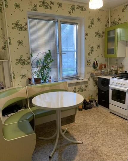 2-к. квартира, 43 м², 1/5 эт.