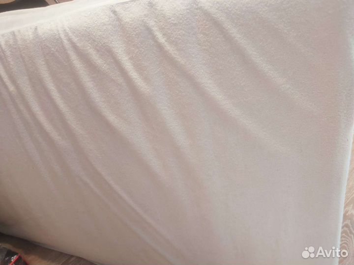 Наматрасник Икея в идеальном состоянии водоотталки