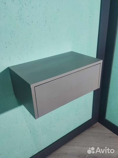 Подвесной туалетный столик