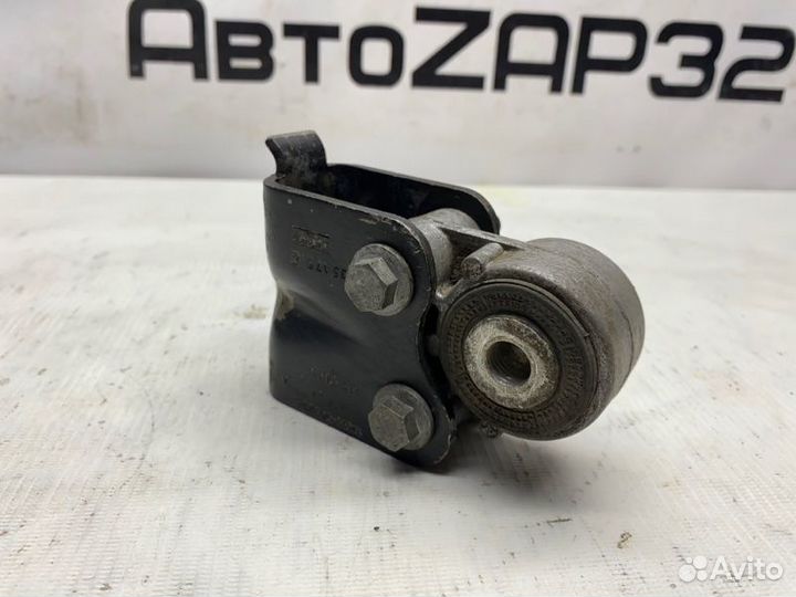 Кронштейн АКПП задний Ford Focus 2 hwda 2006